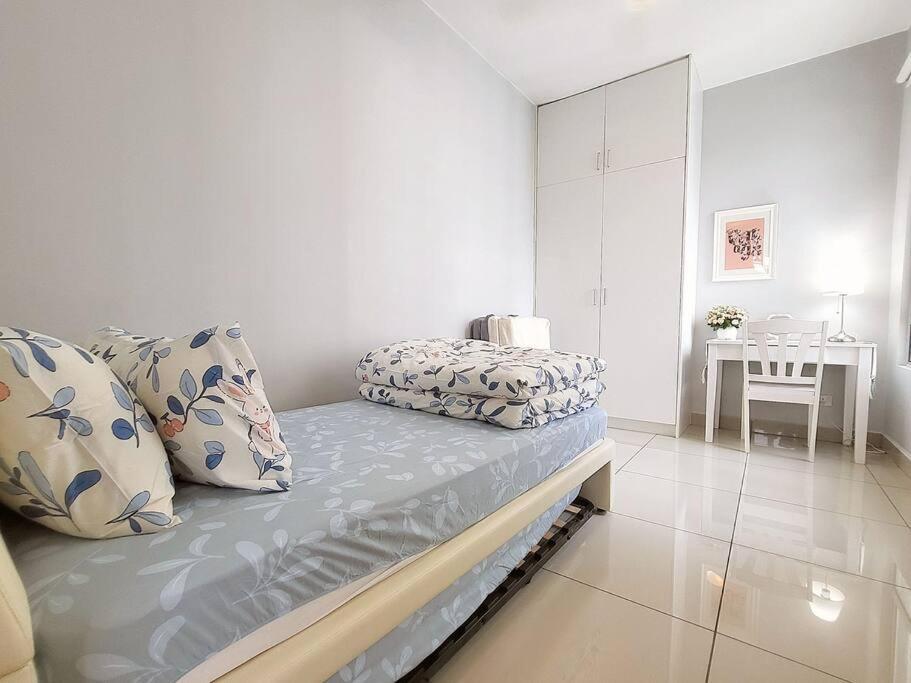 Parisan Retreat 5pax 5 Min Drive To Mt Austin. *