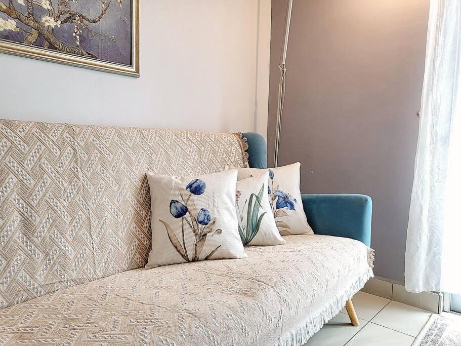 Apartment Parisan Retreat 5pax 5 Min Drive To Mt Austin. *