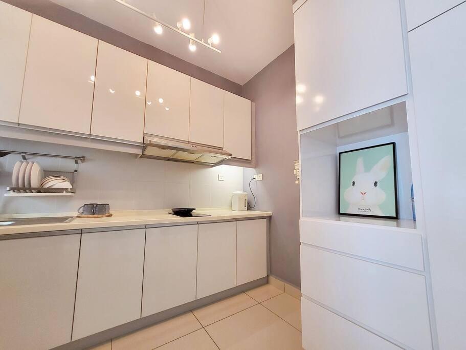 Parisan Retreat 5pax 5 Min Drive To Mt Austin. * Johor Bahru